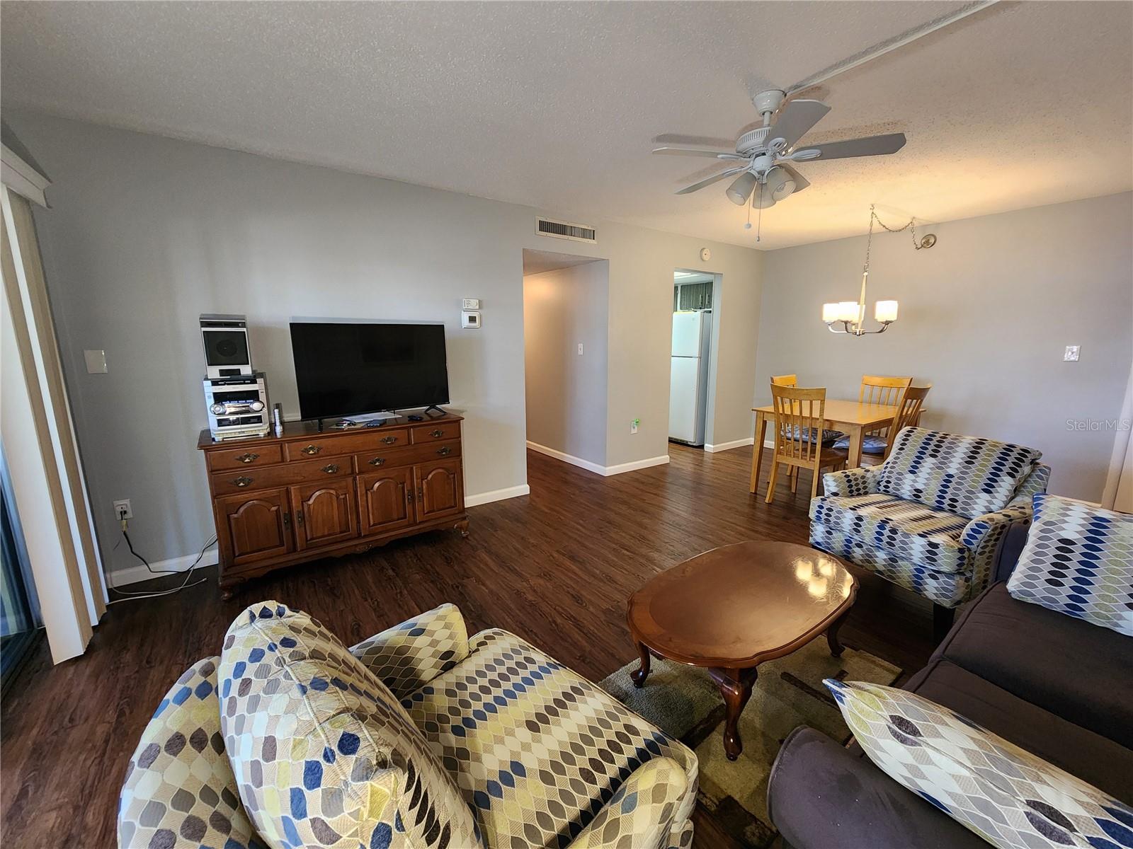 Photo 5 of 21320 BRINSON AVE #109