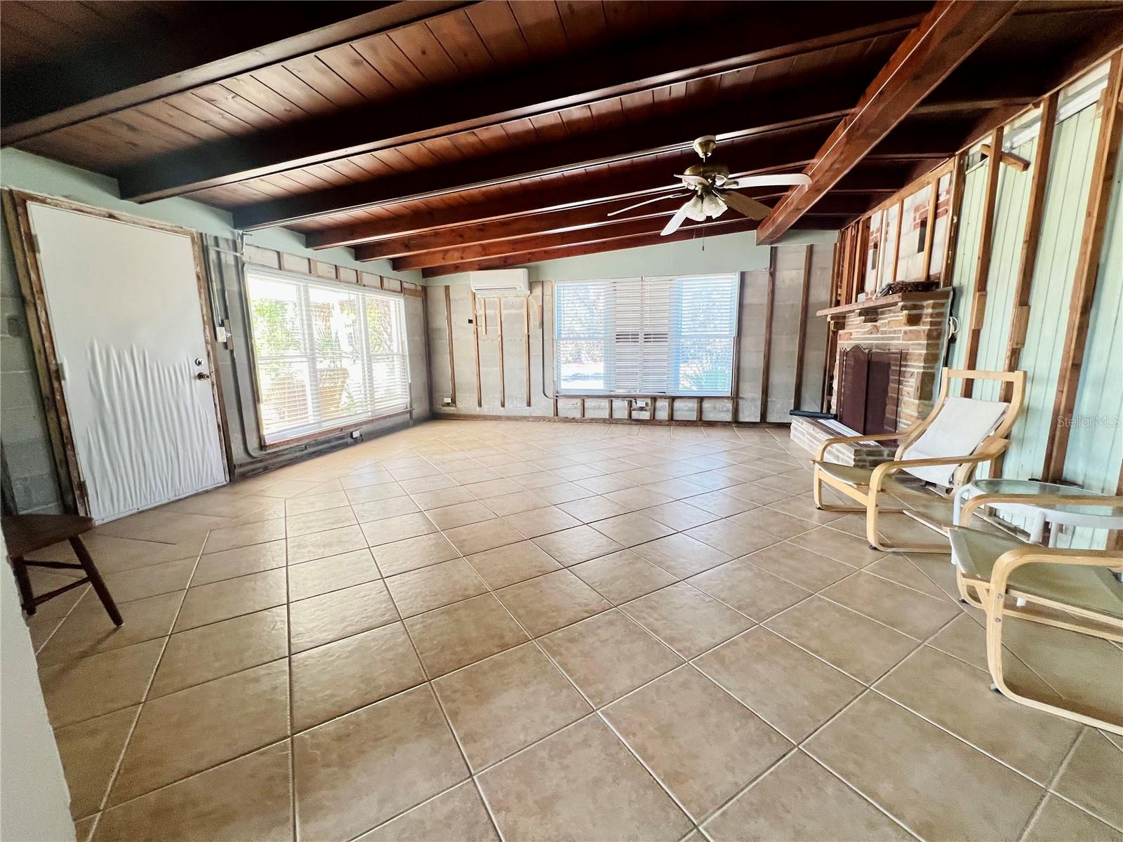 Photo 5 of 1115 GULF BLVD