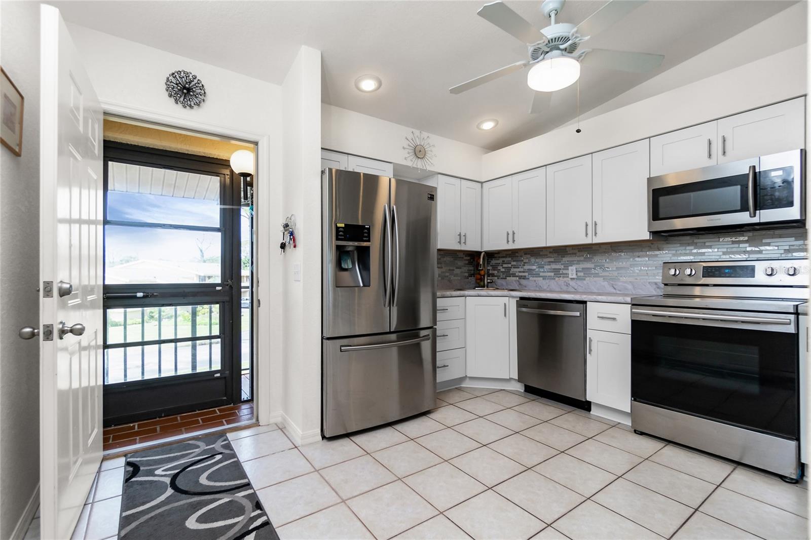 Photo 2 of 4260 PLACIDA RD #9B
