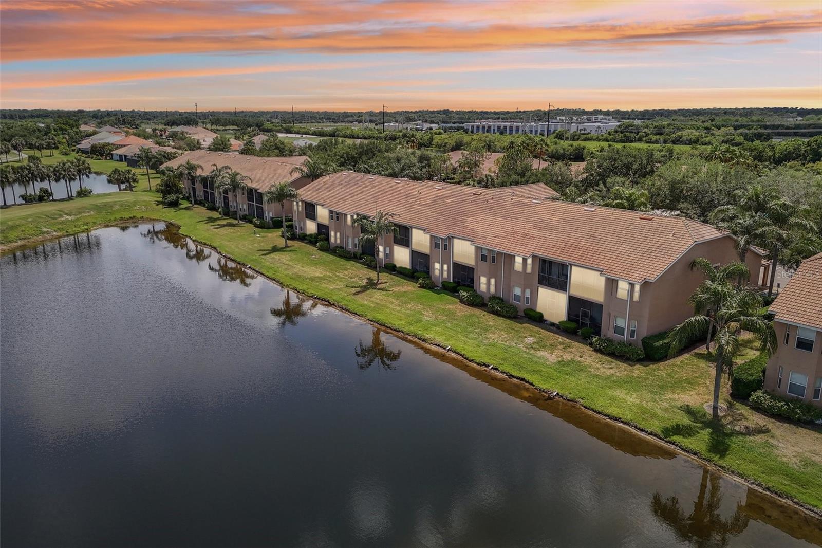 Photo of 1003 FAIRWAYCOVE LN #201
