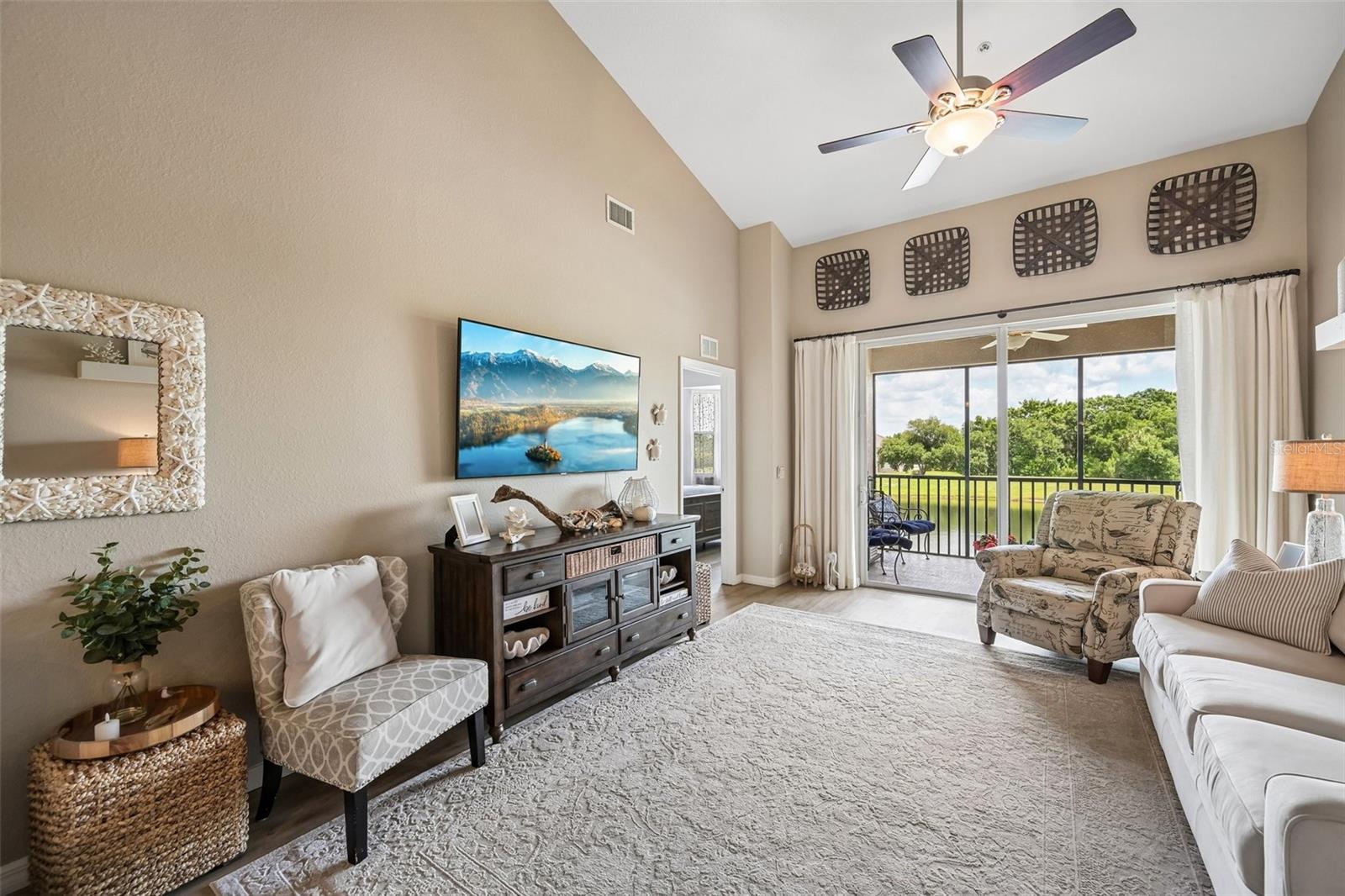 Photo 6 of 1003 FAIRWAYCOVE LN #201