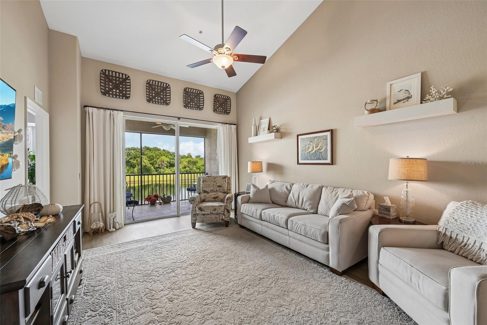 Photo 7 of 1003 FAIRWAYCOVE LN #201