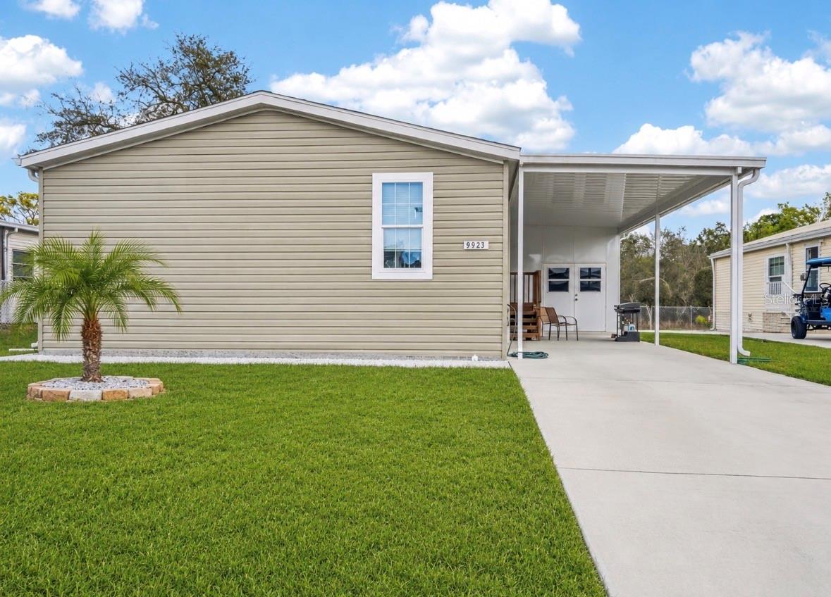 Photo of 9925 SCEPTER AVE