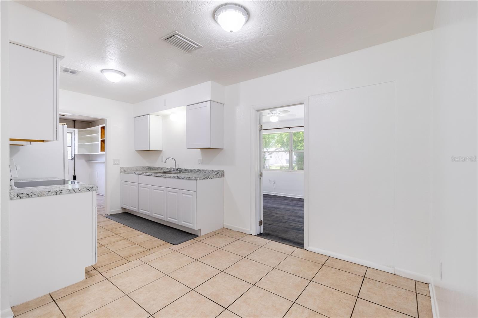 Photo 5 of 18 N HARRISON ST