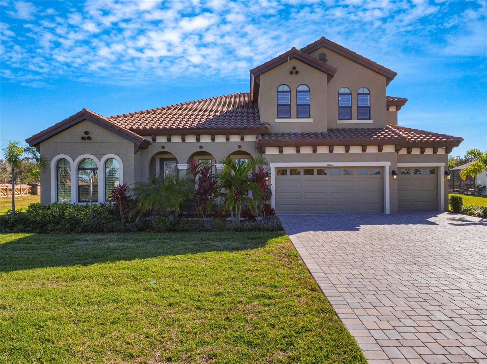 Photo of 10469 MEADOWRUN DR
