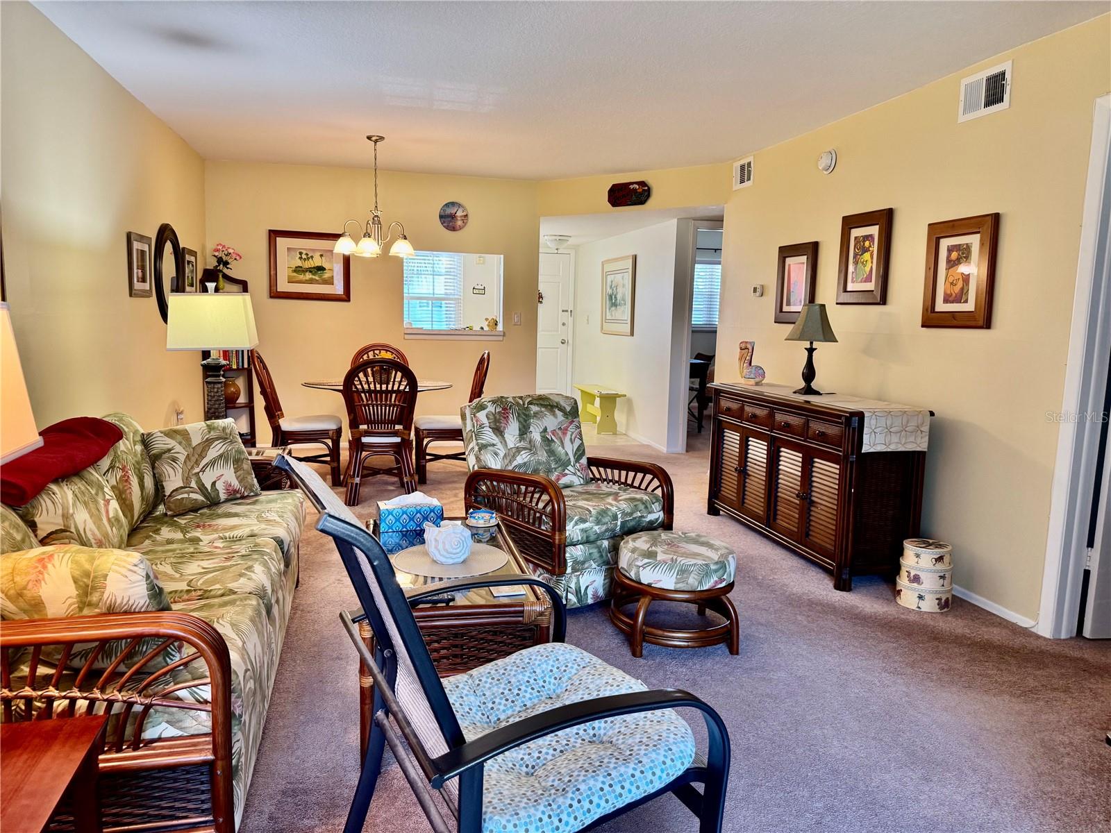 Photo 3 of 936 VIRGINIA ST #208
