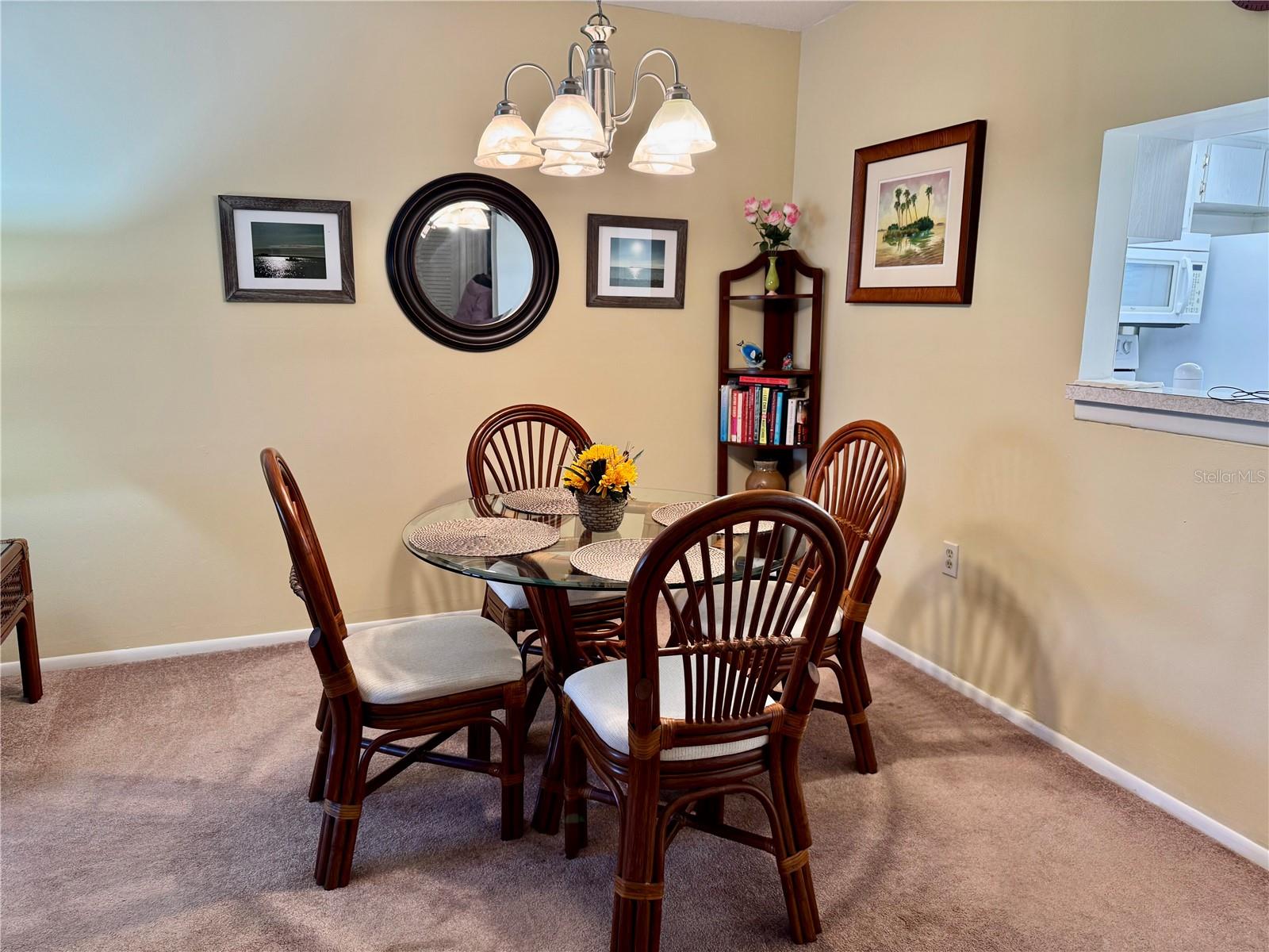 Photo 6 of 936 VIRGINIA ST #208