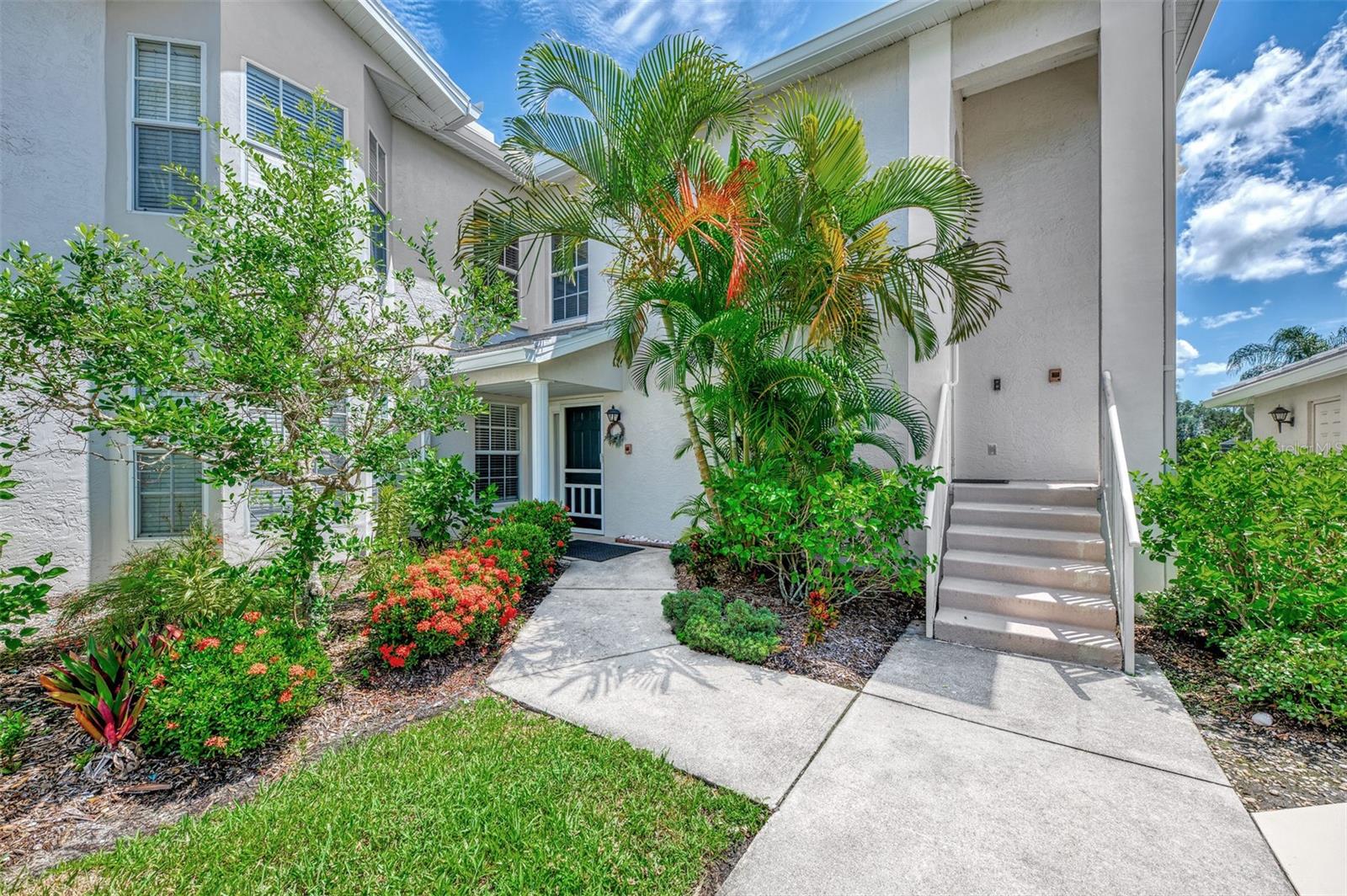 Photo 2 of 902 ADDINGTON CT #104