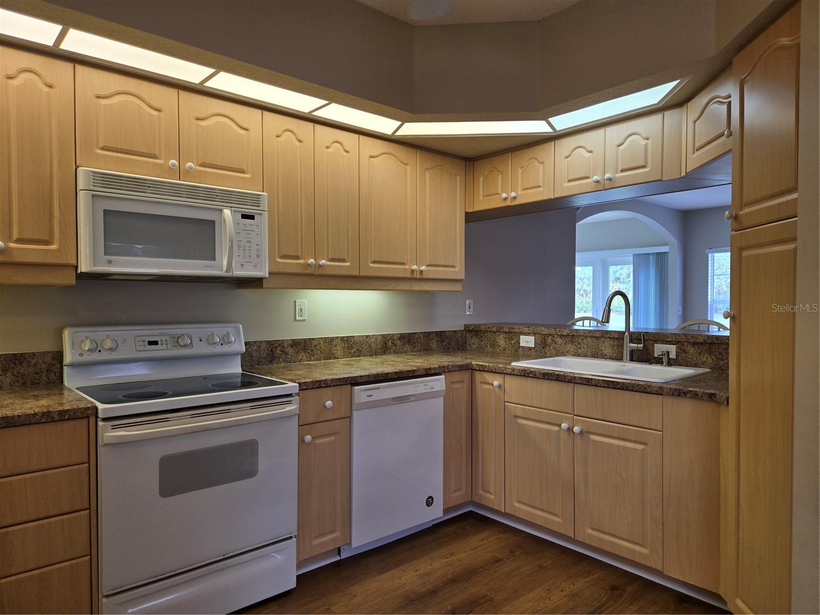 Photo 5 of 902 ADDINGTON CT #104