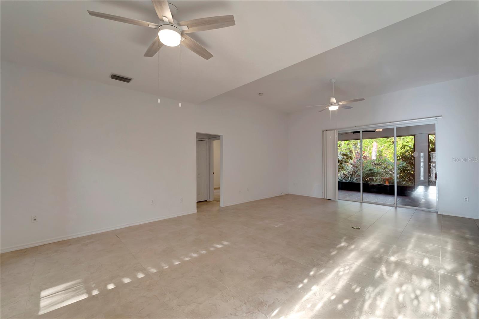 Photo 5 of 5847 WILSON RD