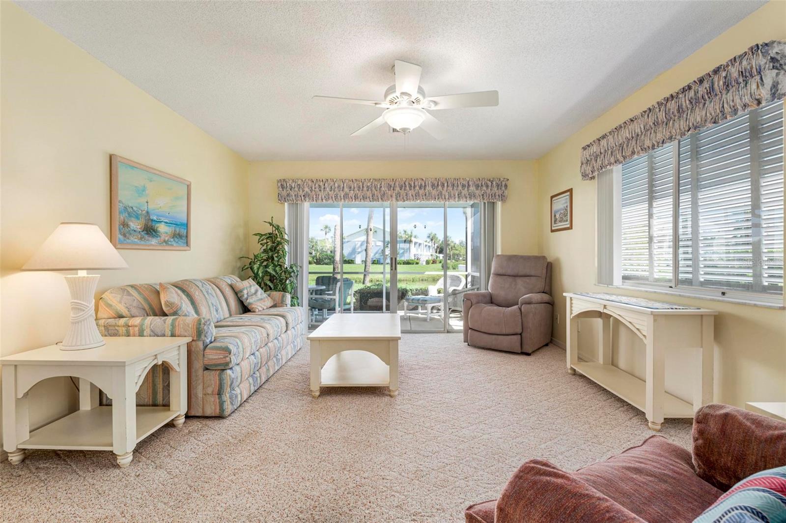 Photo 5 of 451 WEXFORD CIR