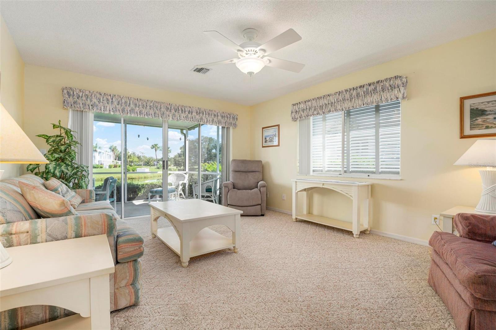 Photo 6 of 451 WEXFORD CIR