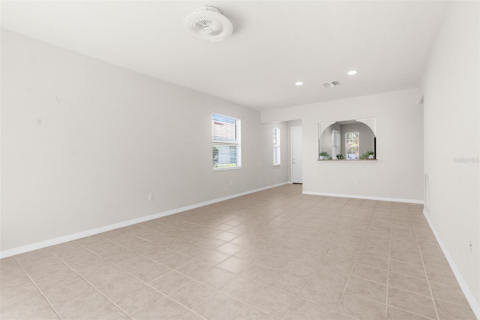 Photo 6 of 19256 LAPPACIO ST