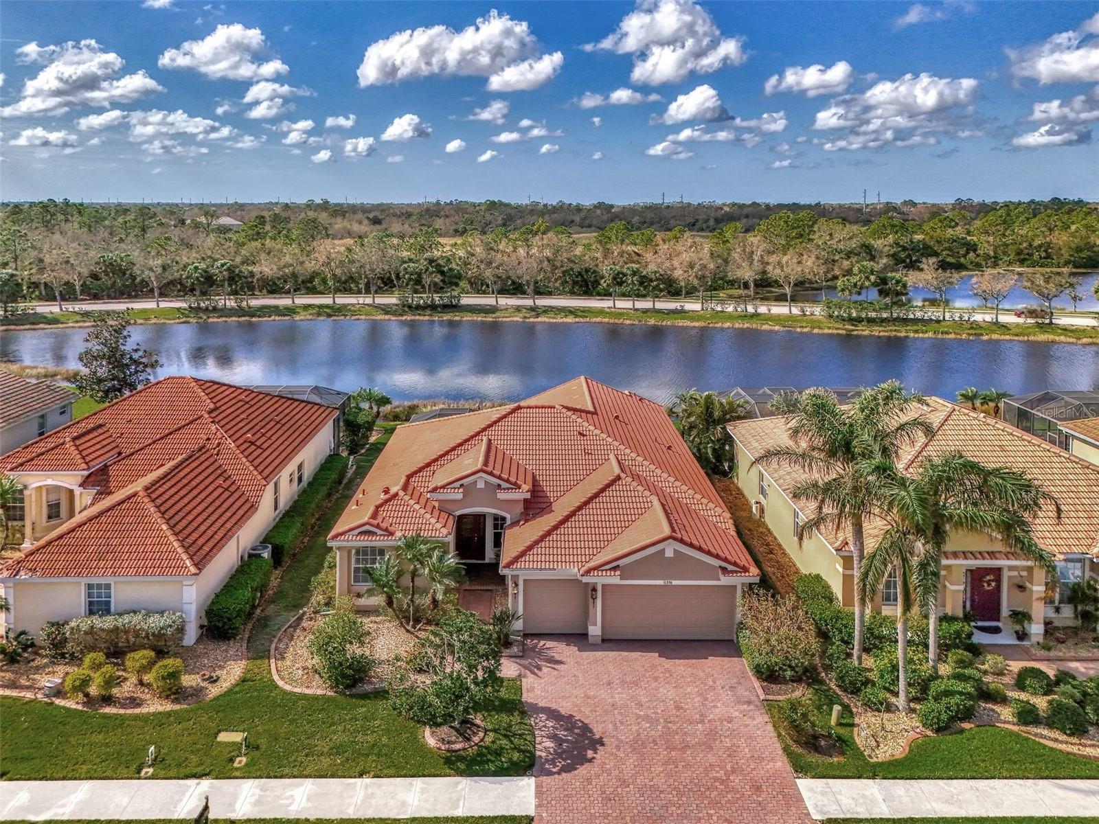 Photo 2 of 11356 DANCING RIVER DR