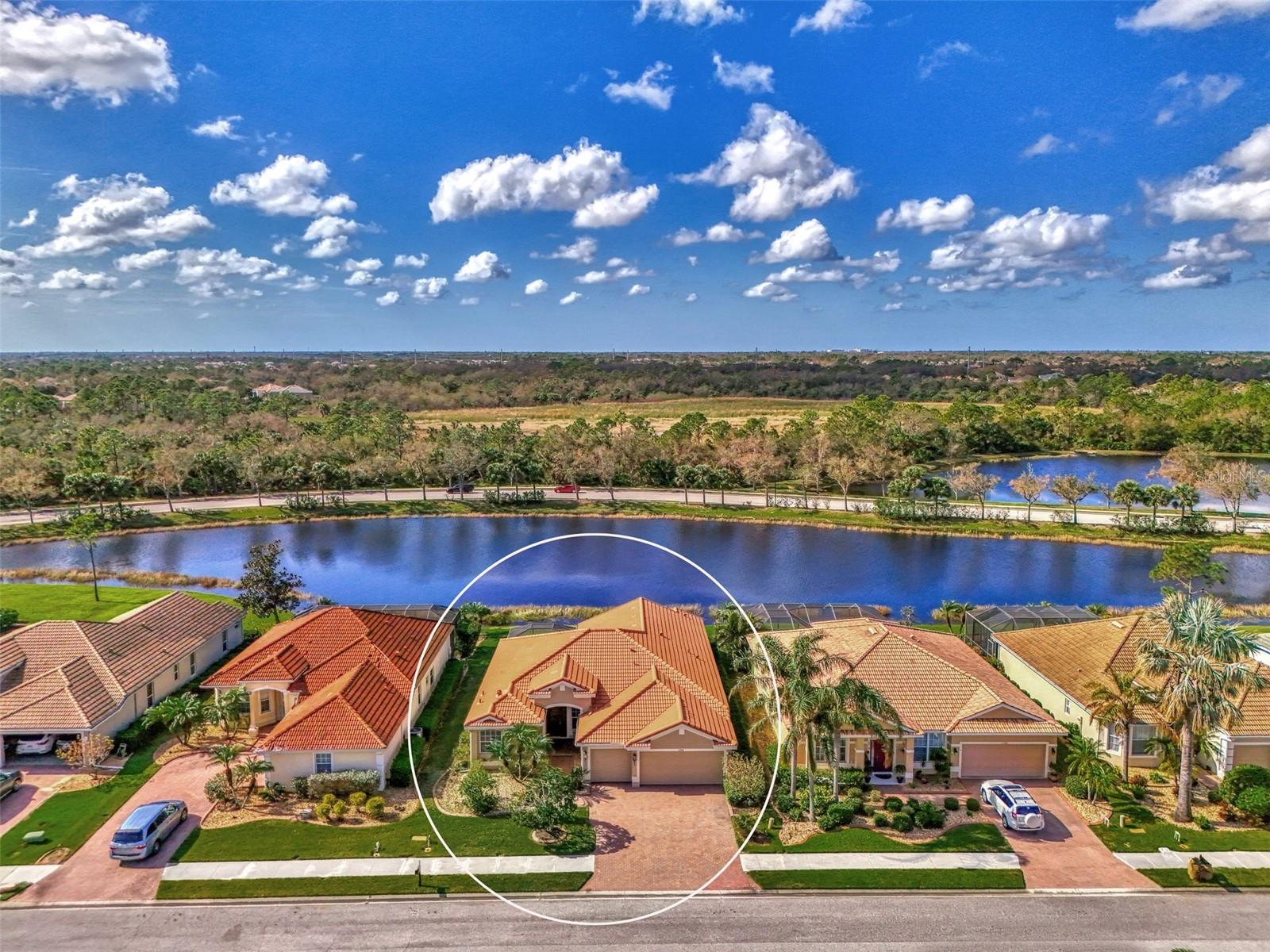 Photo 3 of 11356 DANCING RIVER DR