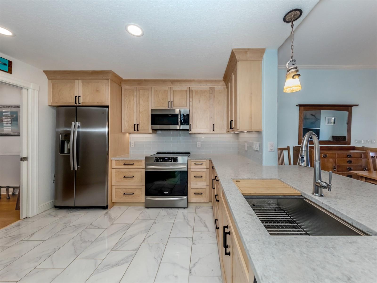Photo 7 of 147 TAMPA AVE E #202