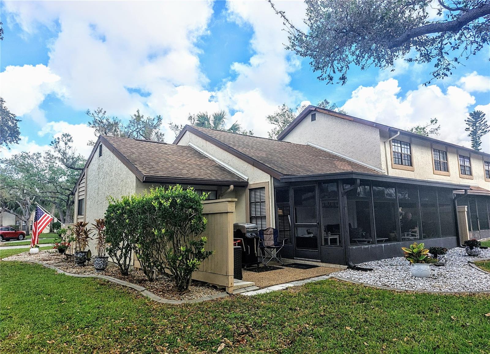 Photo 3 of 5581 LINKSMAN PL