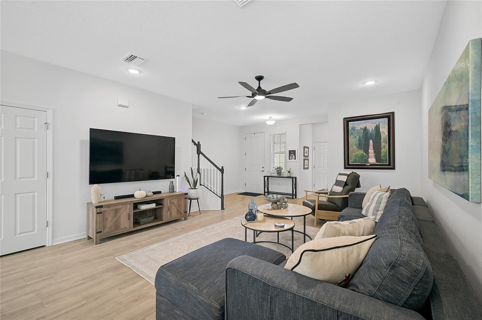 Photo 5 of 4008 VIA SIENNA CIR