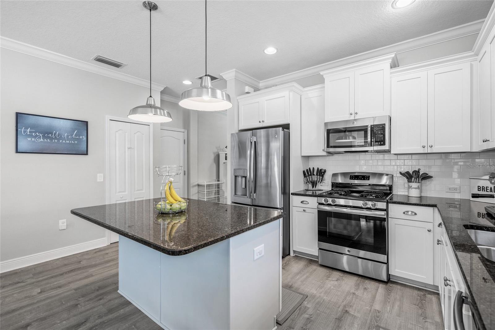 Photo 7 of 12261 STUART DR