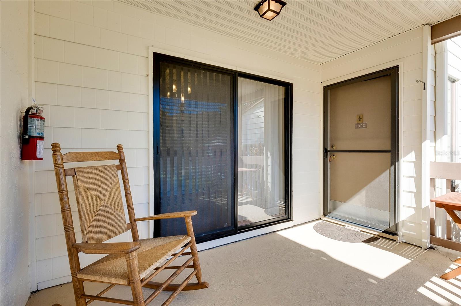 Photo 4 of 1040 BIRD BAY WAY #283 BLD 40 #283