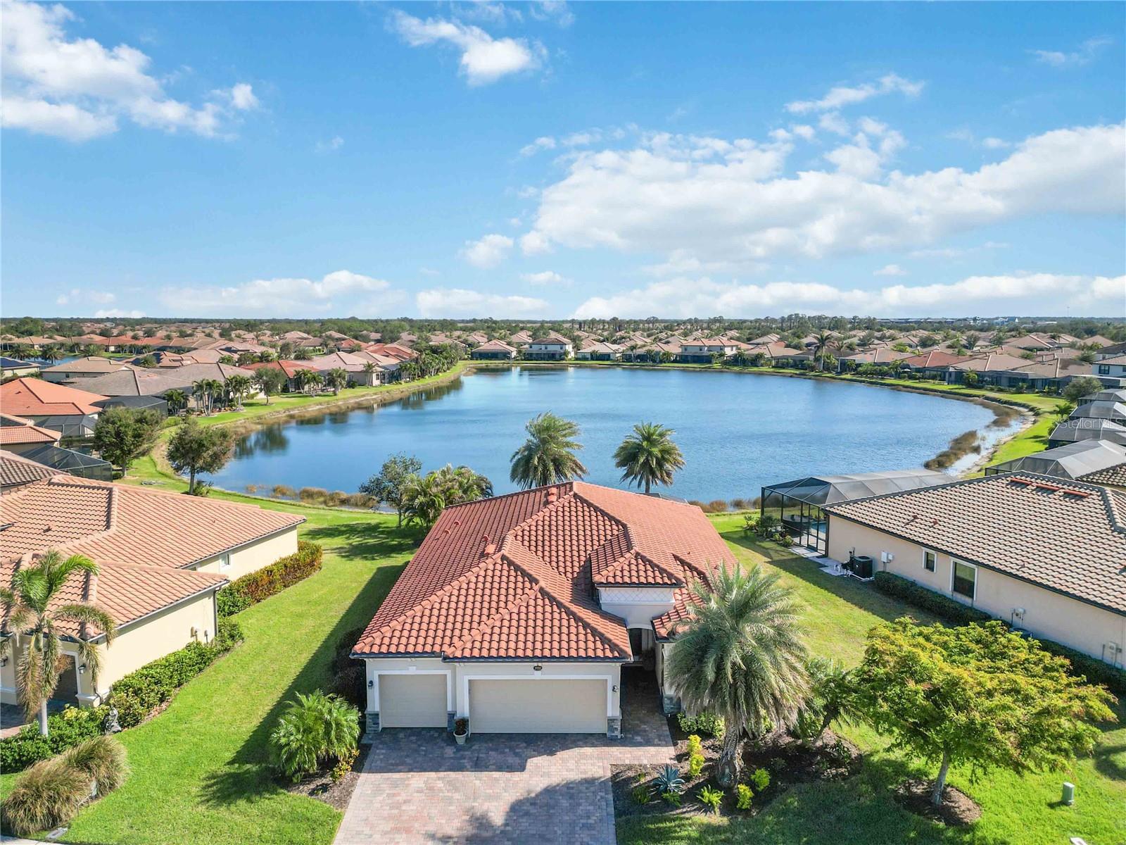 Photo 3 of 20230 GRANLAGO DR