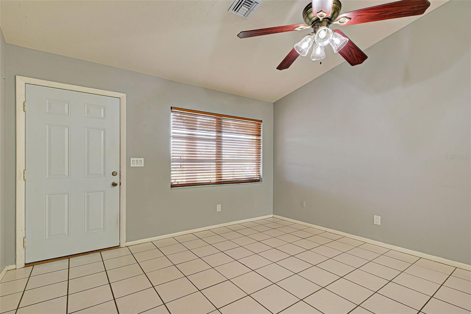 Photo 7 of 554 EVEREST RD