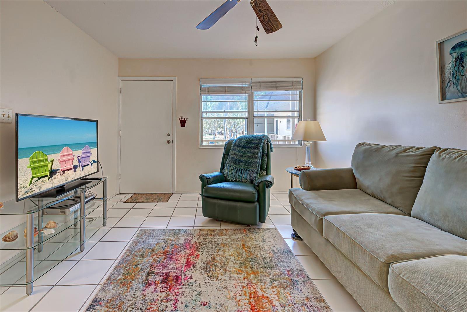 Photo 7 of 537 MANATEE CT #204