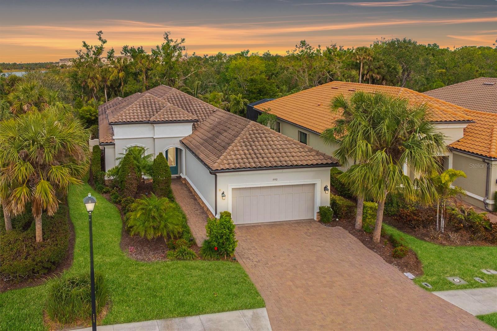 Photo 3 of 5592 SEMOLINO ST