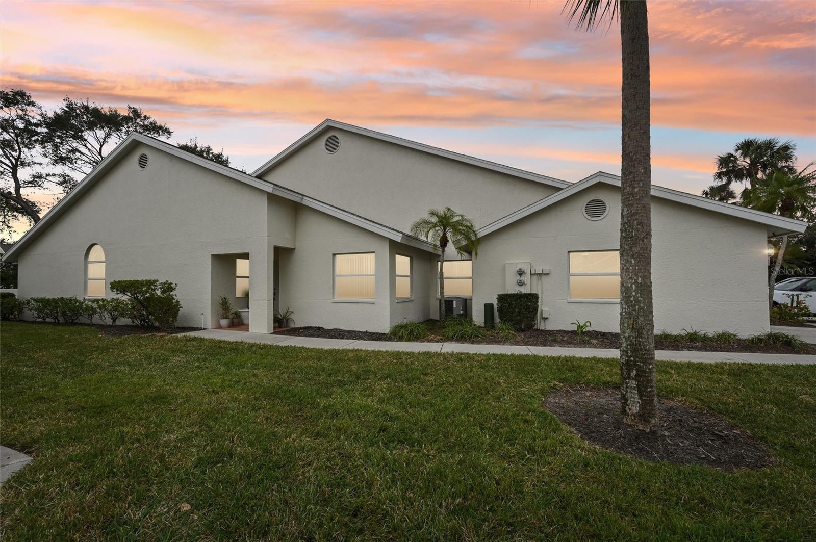 Photo of 6228 COUNTRY CLUB WAY