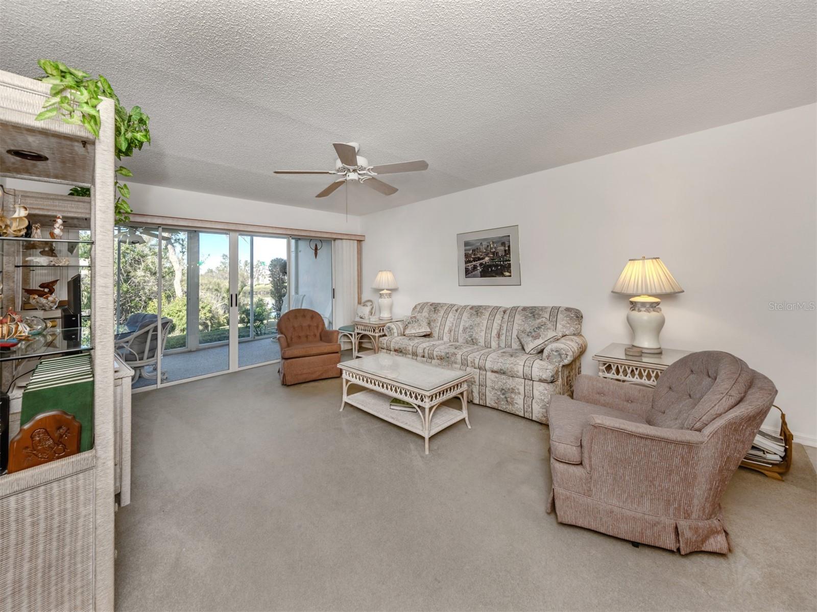 Photo 5 of 801 WATERSIDE DR #102