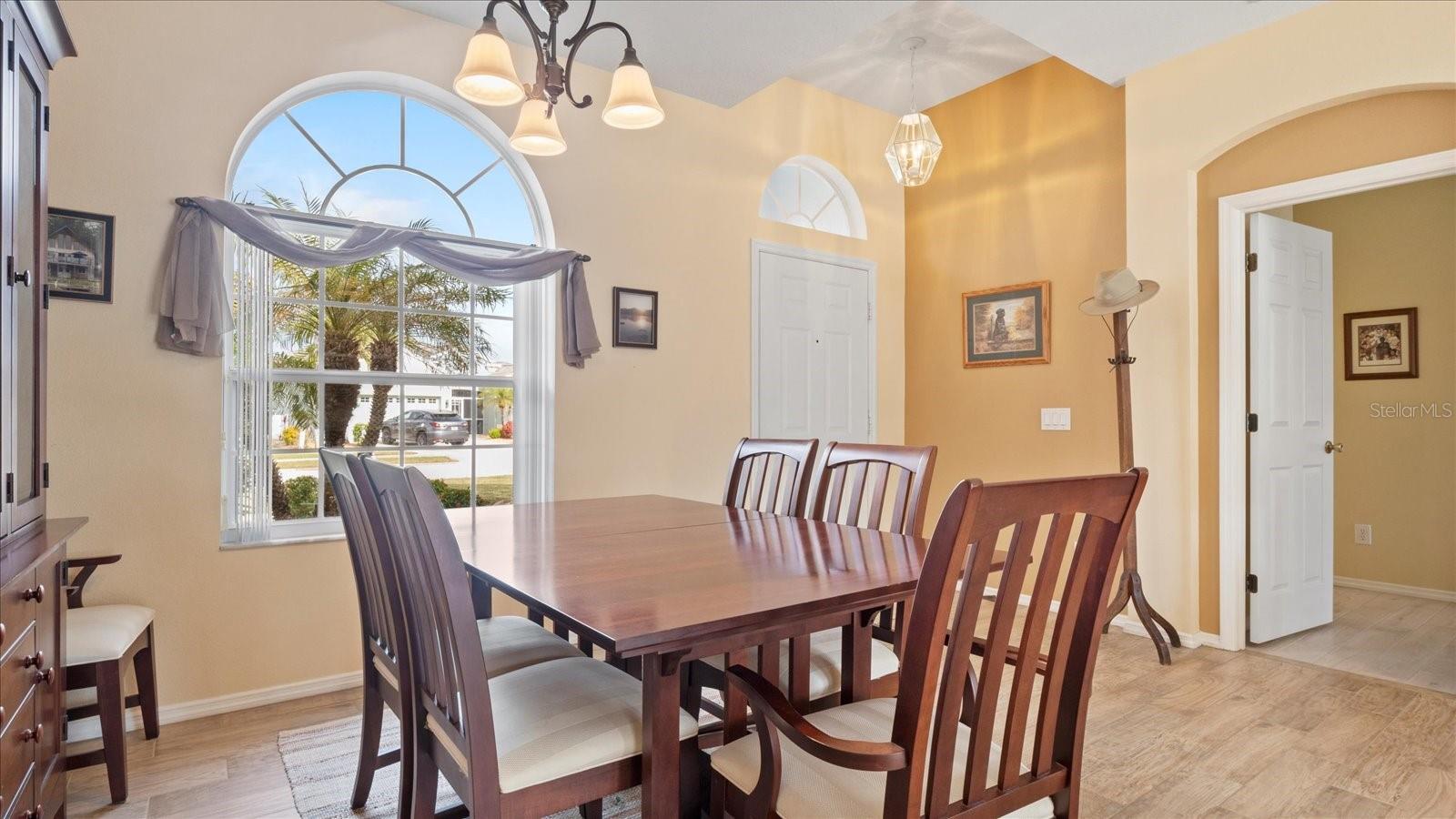 Photo 7 of 4004 LANDOR CT