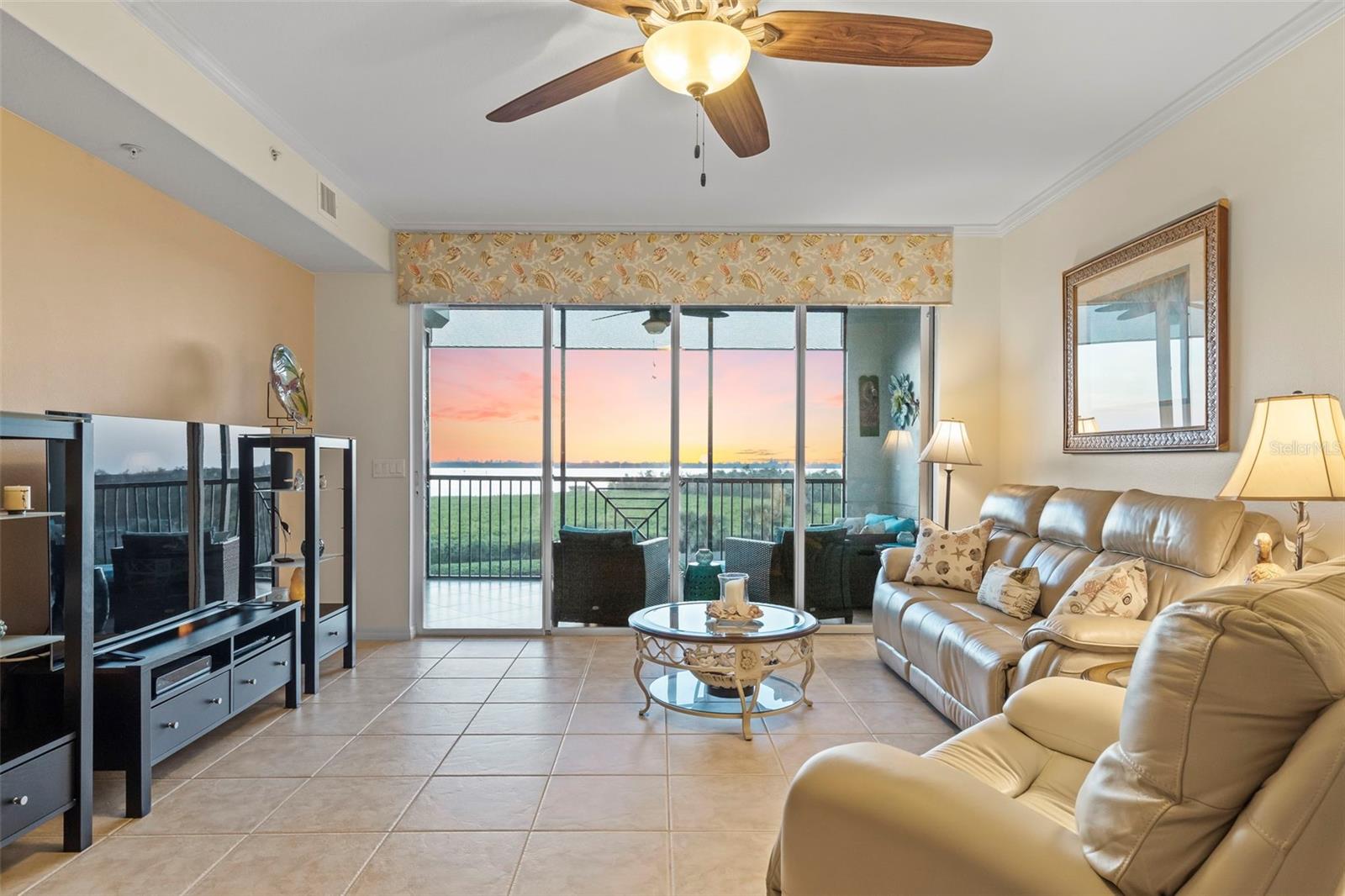 Photo 3 of 9203 GRIGGS RD #202