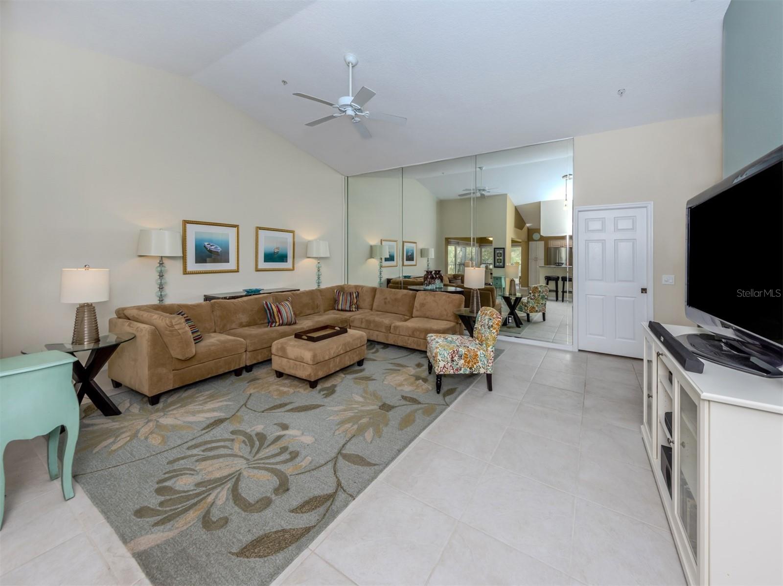 Photo 6 of 805 MONTROSE DR #203