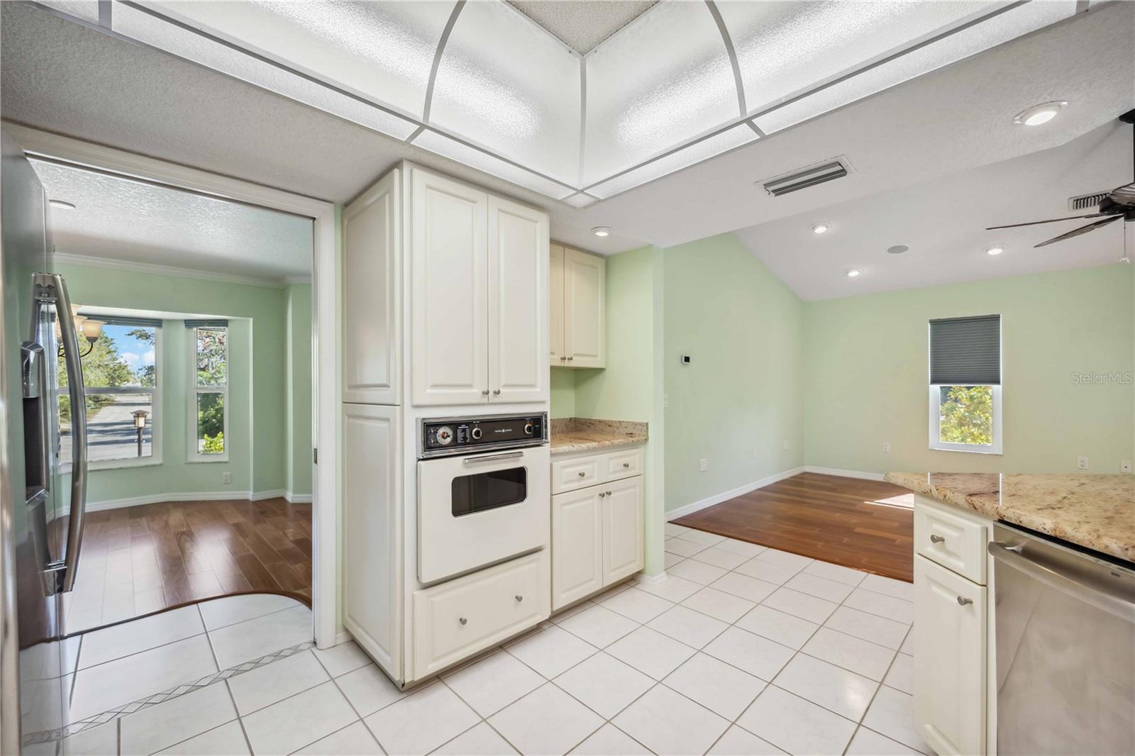 Photo 6 of 5694 HALE RD