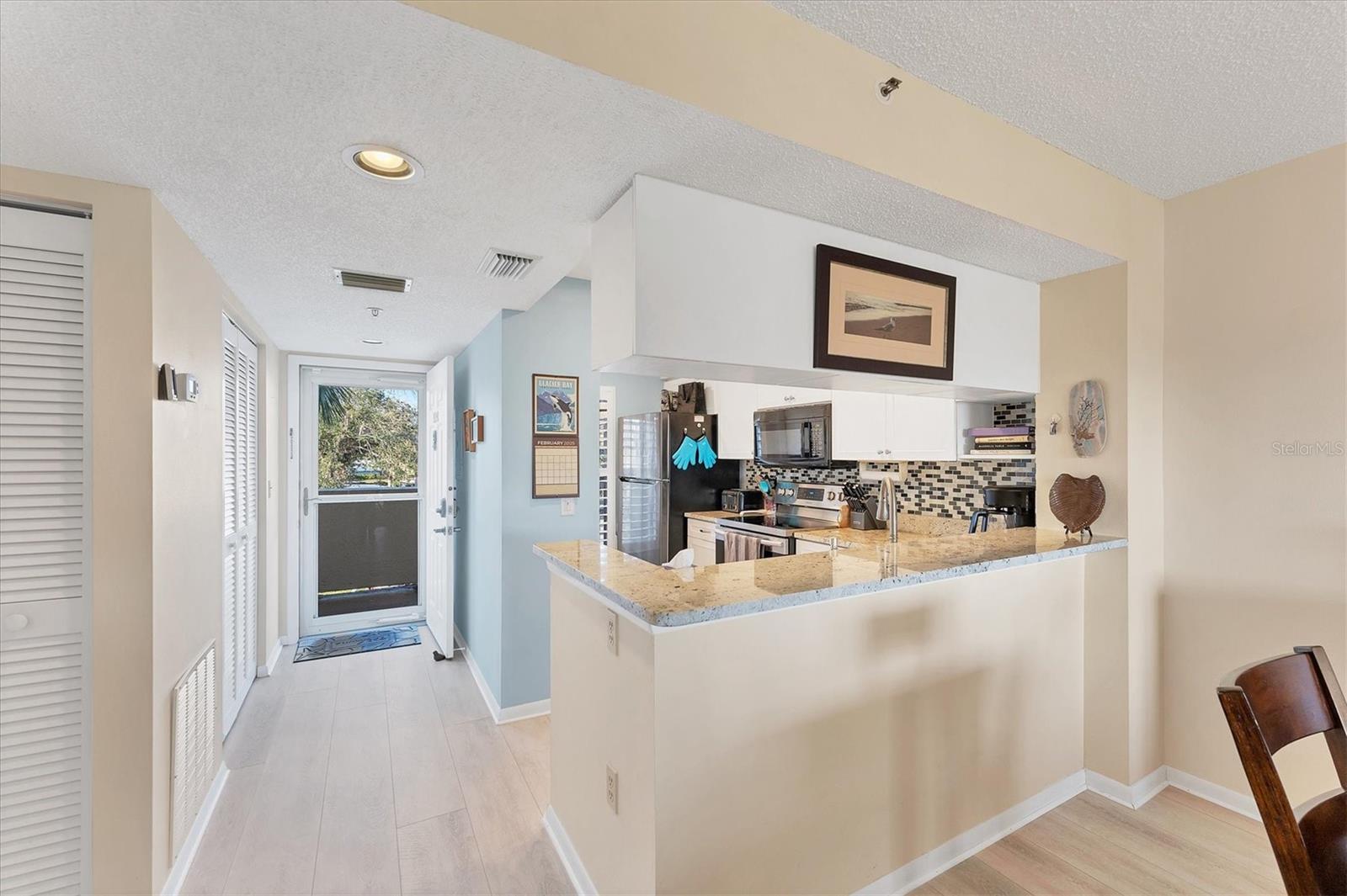 Photo 5 of 934 WEXFORD BLVD #934