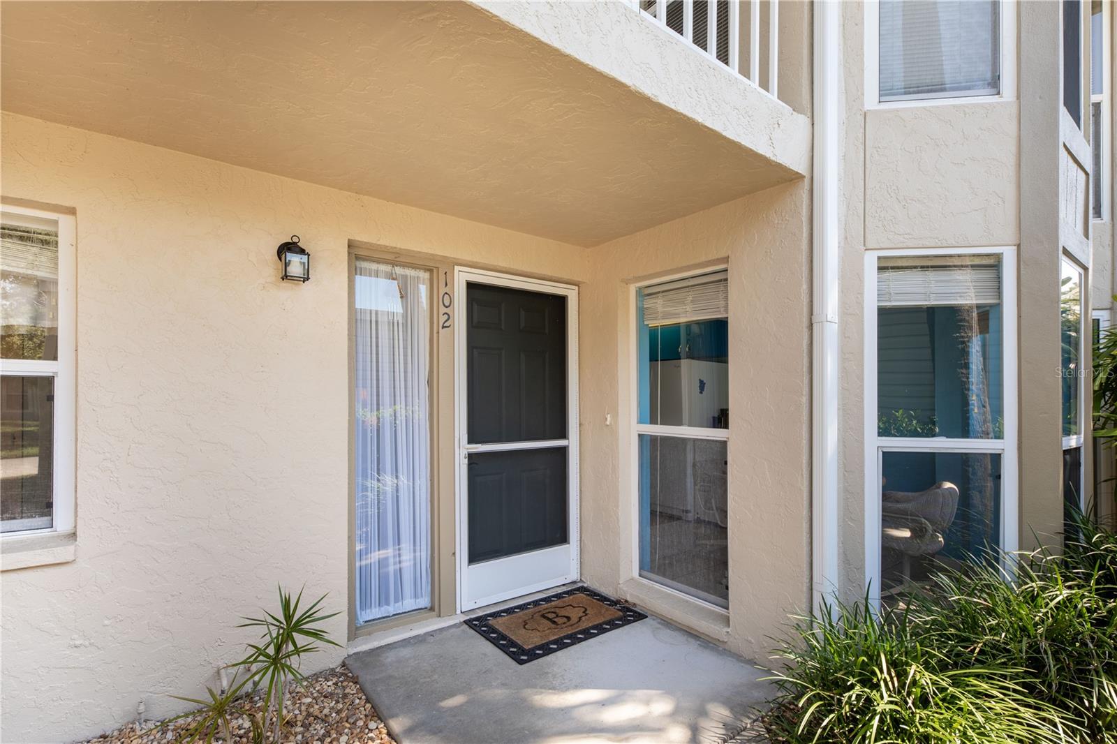 Photo 2 of 811 WATERSIDE DR #102