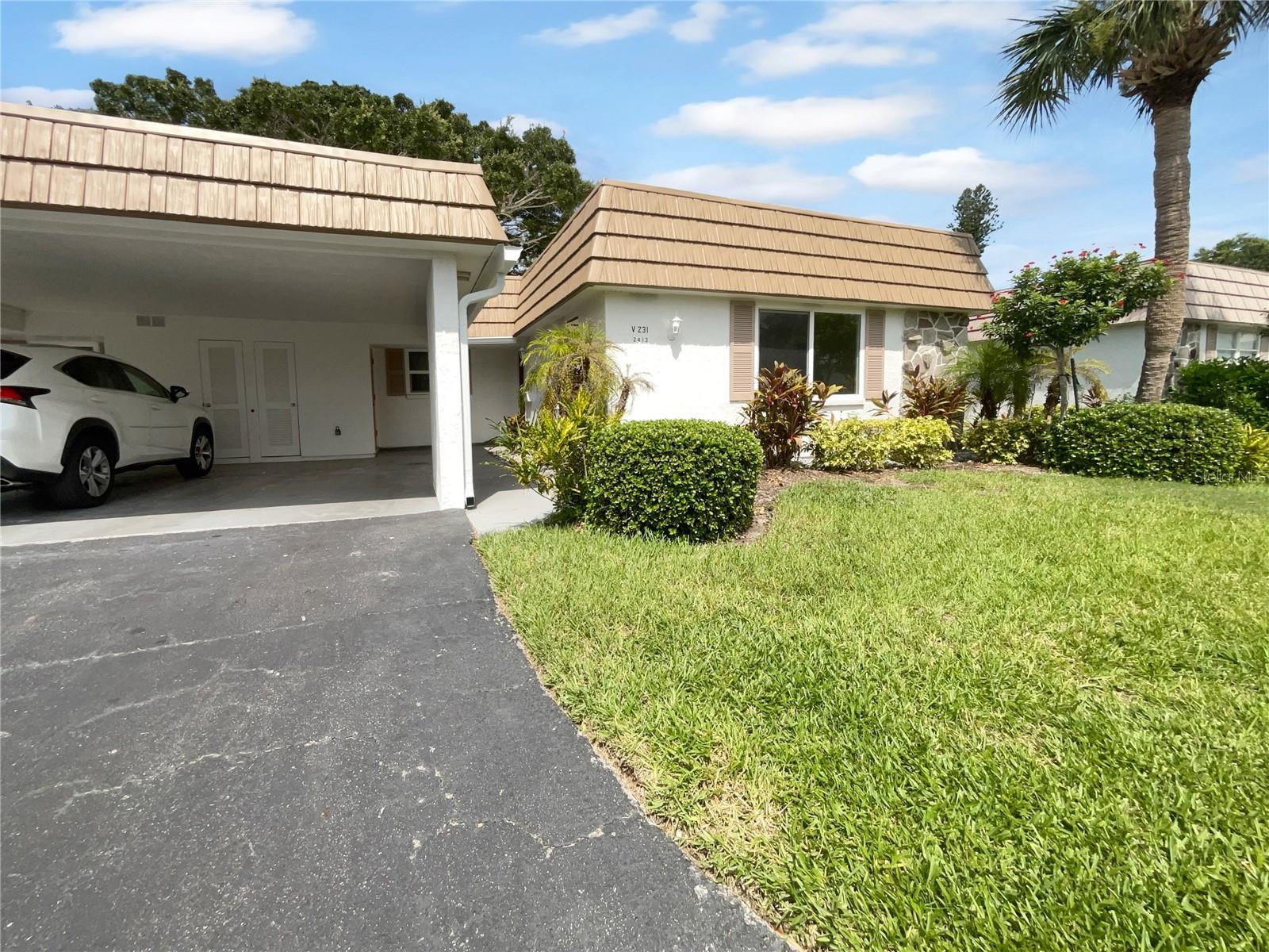 Photo 6 of 2413 RIVERBLUFF PKWY #V-231
