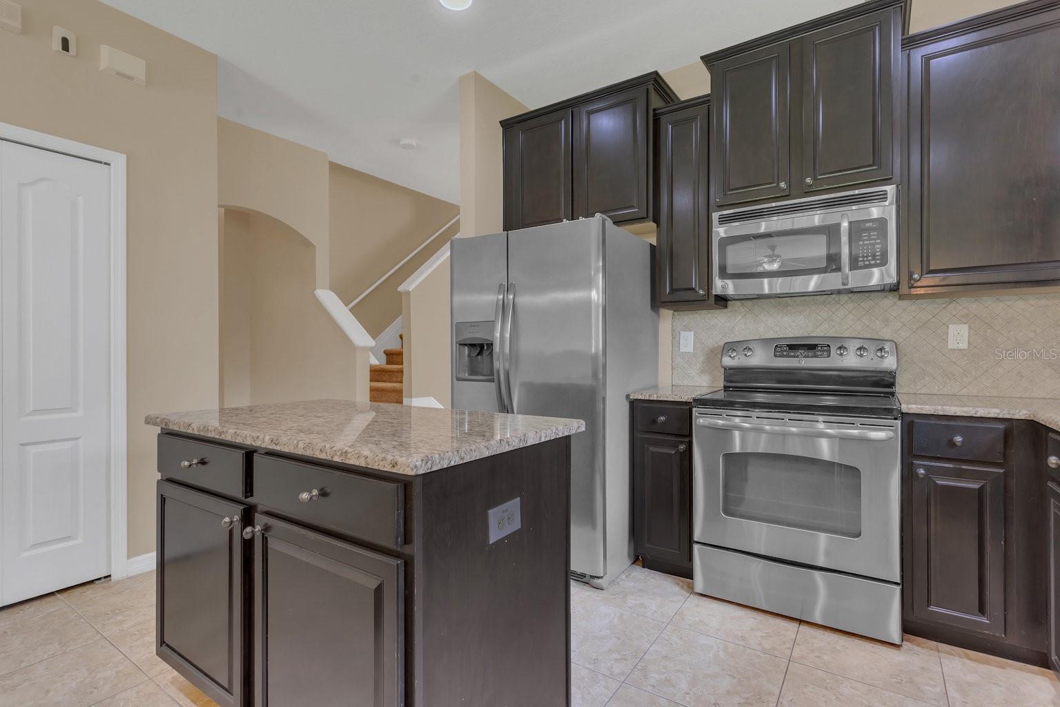Photo 7 of 12302 FAIRLAWN DR