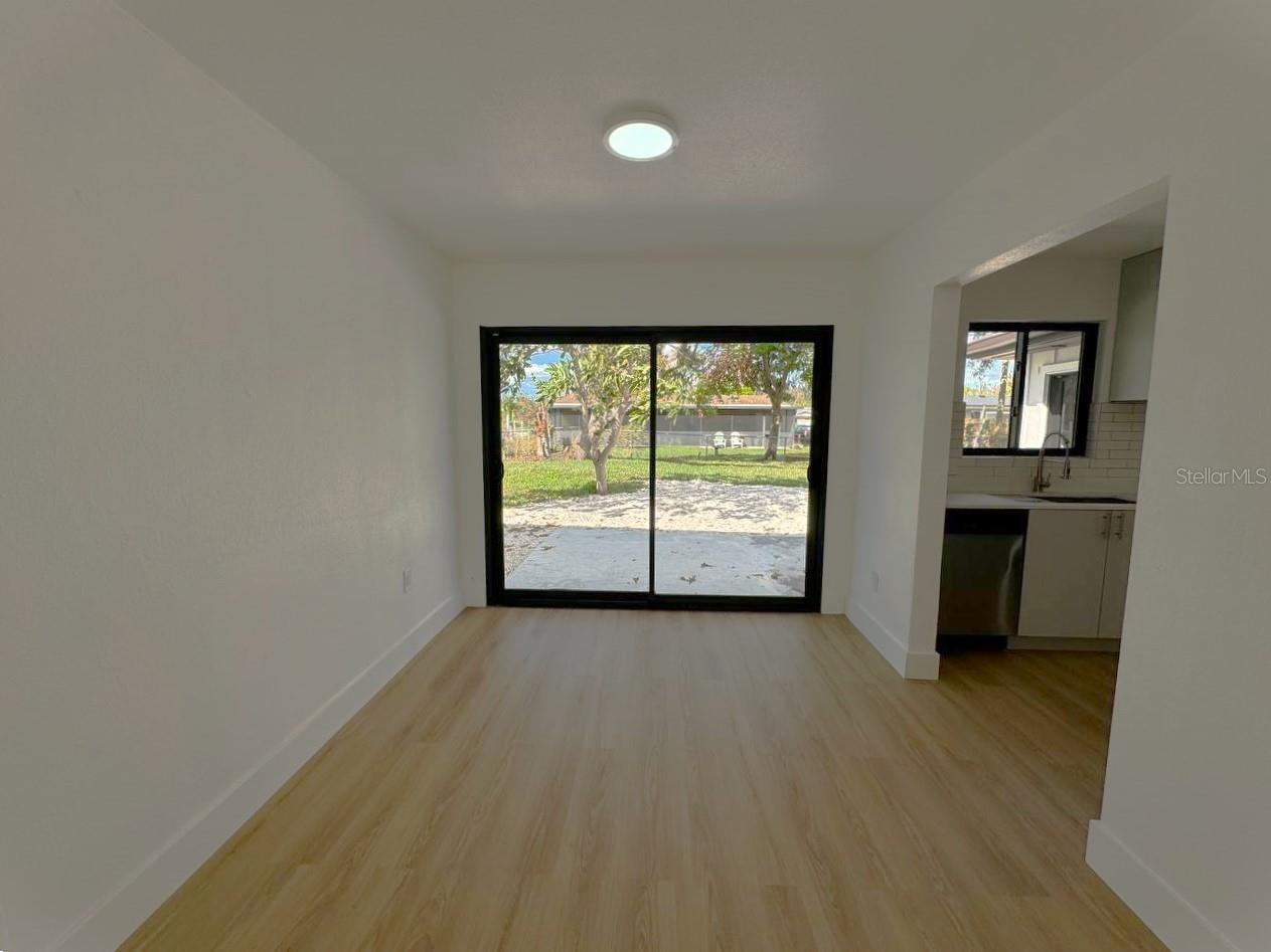 Photo 7 of 2239 WORRINGTON ST