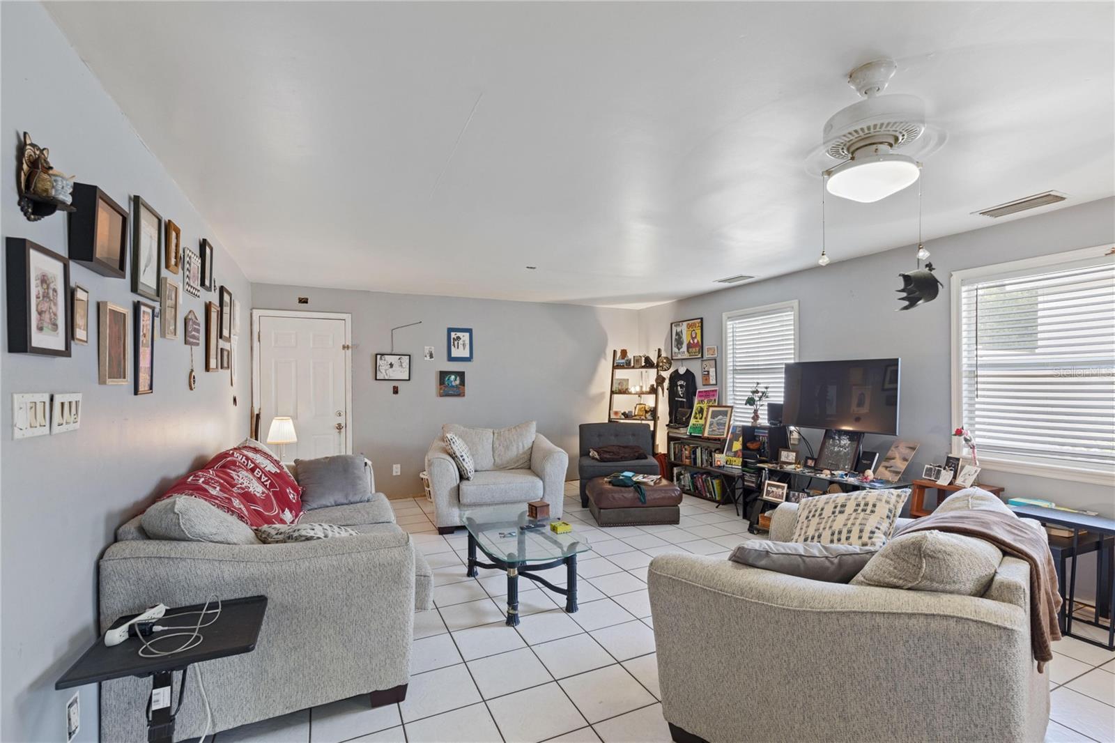 Photo 6 of 2519 W CREST AVE