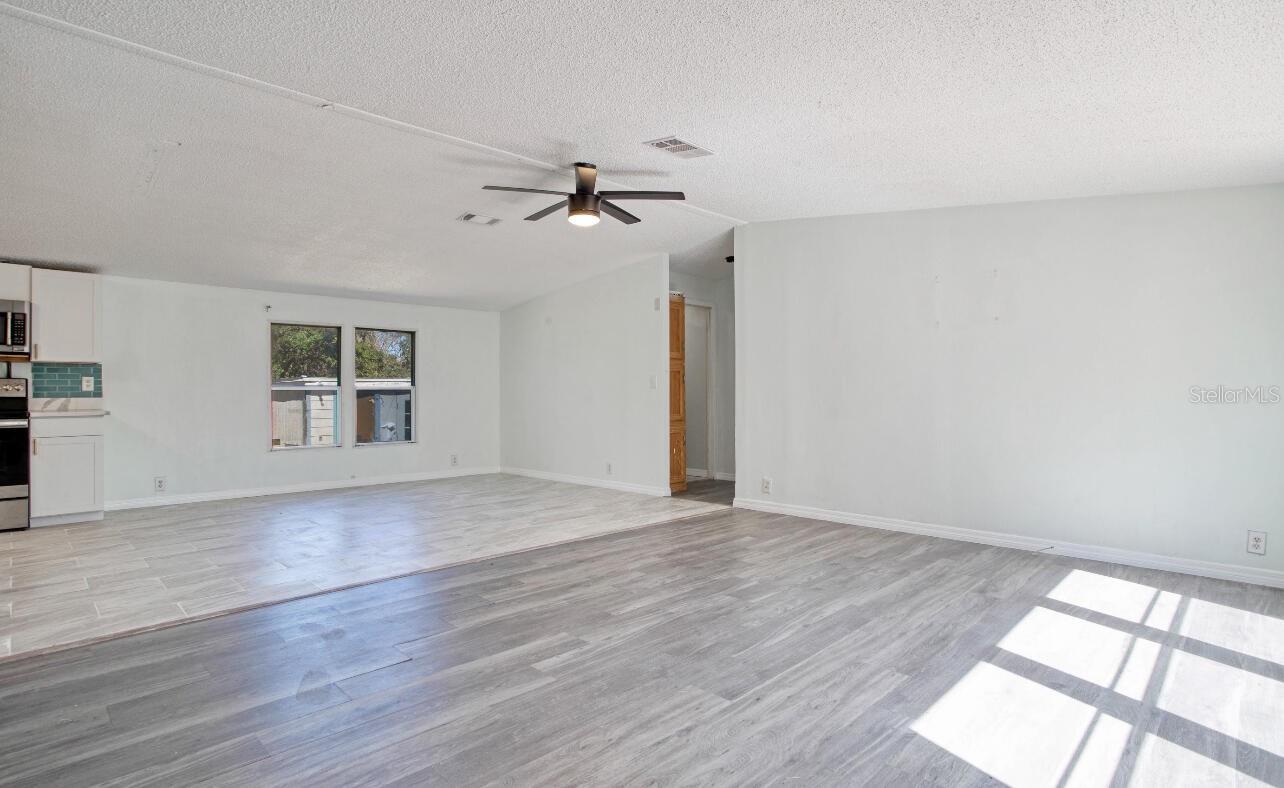 Photo 3 of 12208 GLENHILL DR