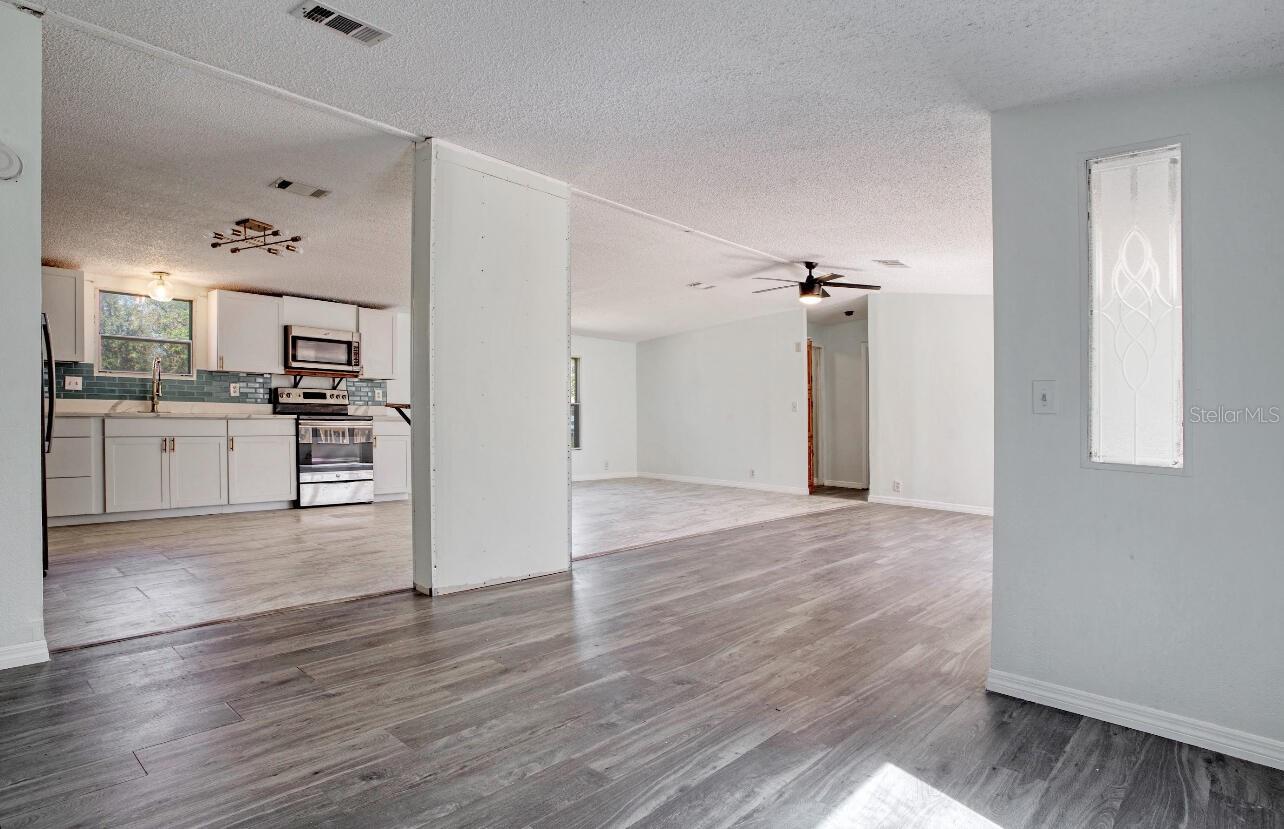 Photo 7 of 12208 GLENHILL DR