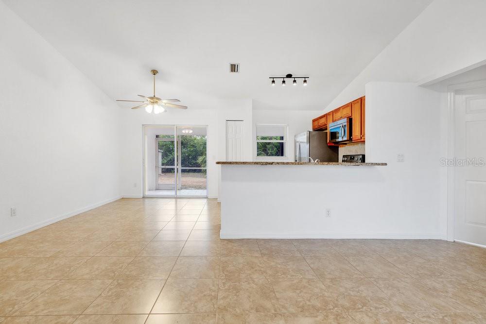 Photo 6 of 4944 ALSEIR RD