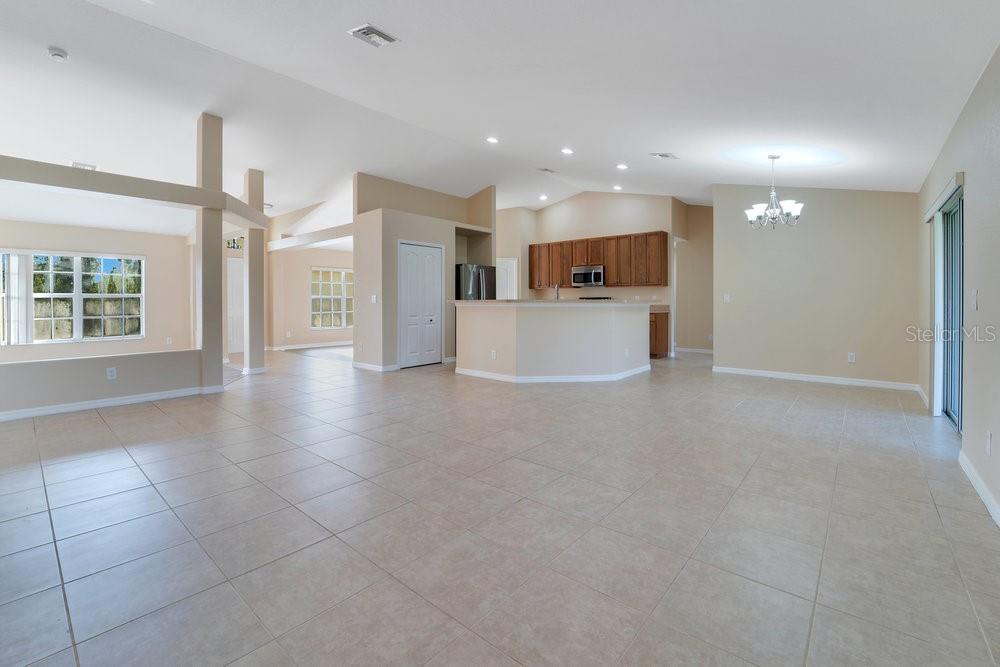 Photo 5 of 14248 SALVATIERRA LN