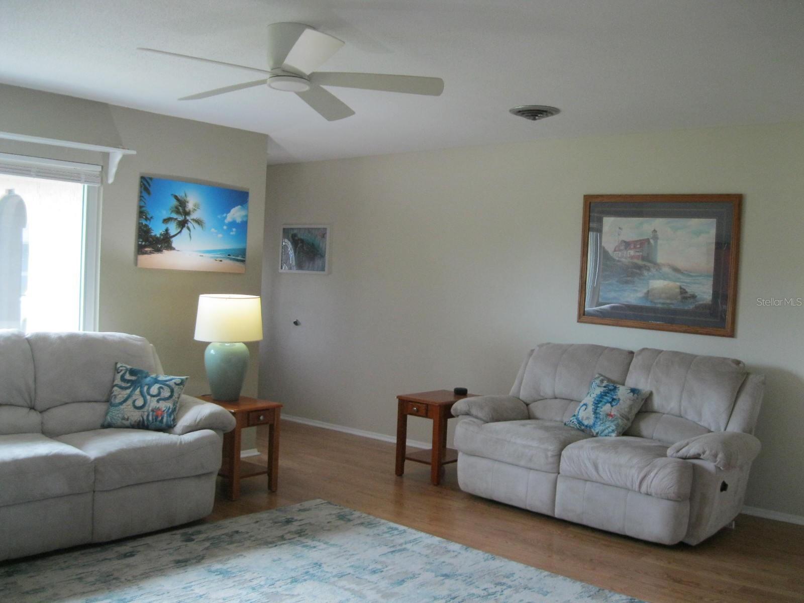 Photo 3 of 1000 OSCEOLA BLVD