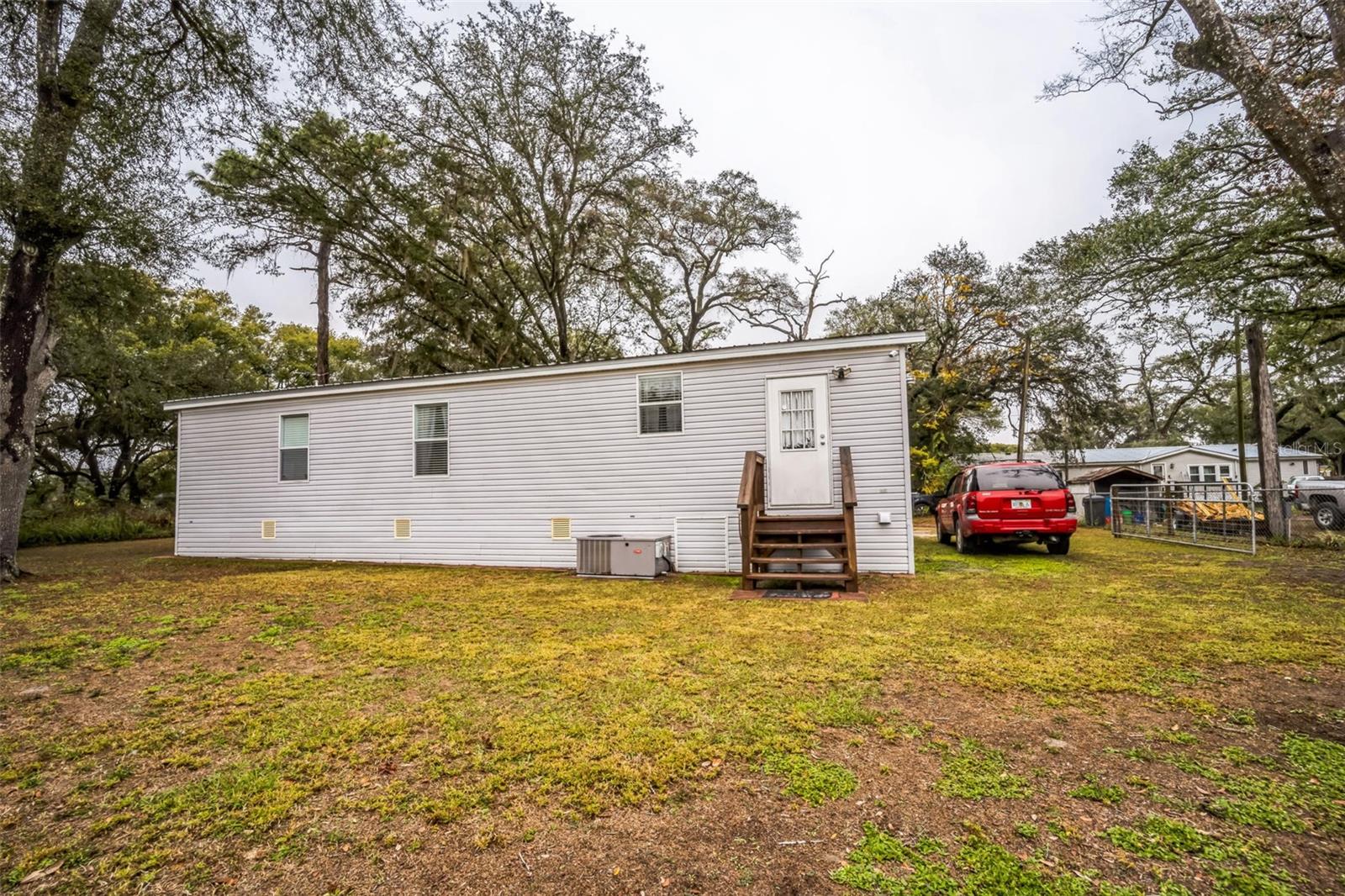 Photo 4 of 39124 DUNGAN DR