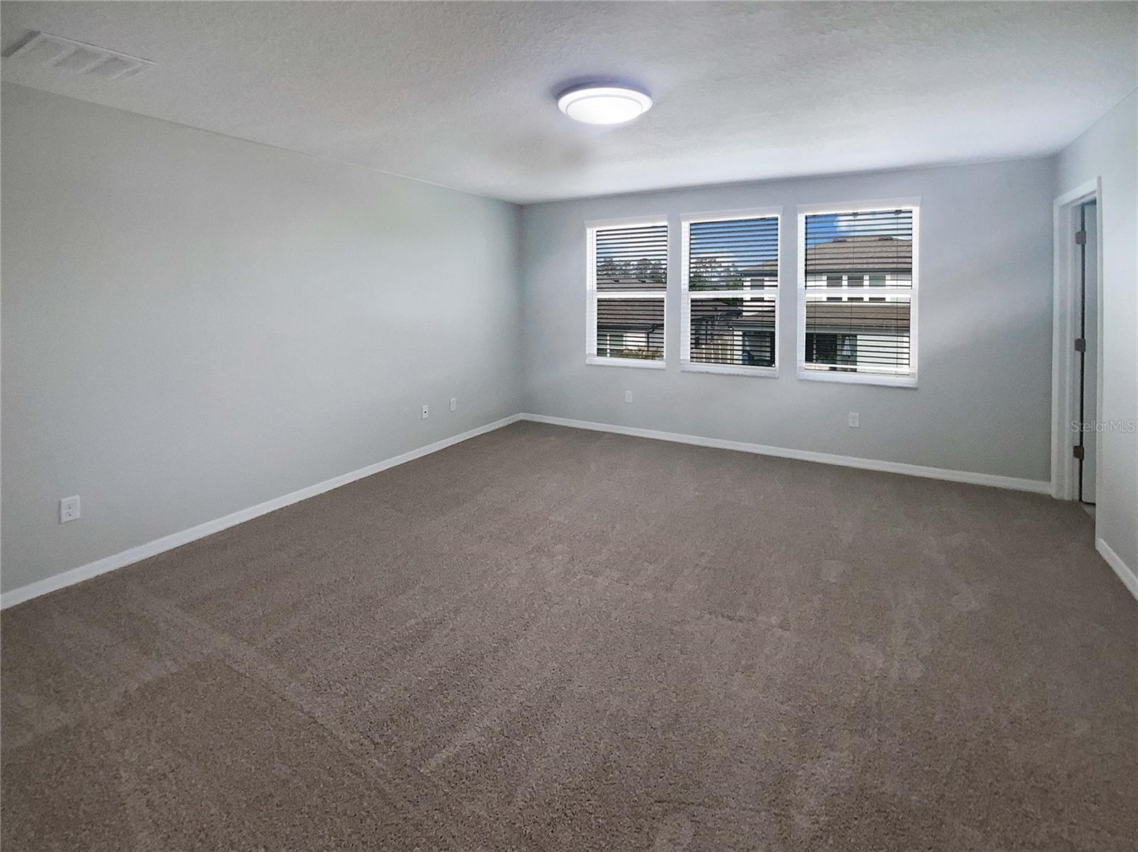 Photo 5 of 6525 DUTTON DR