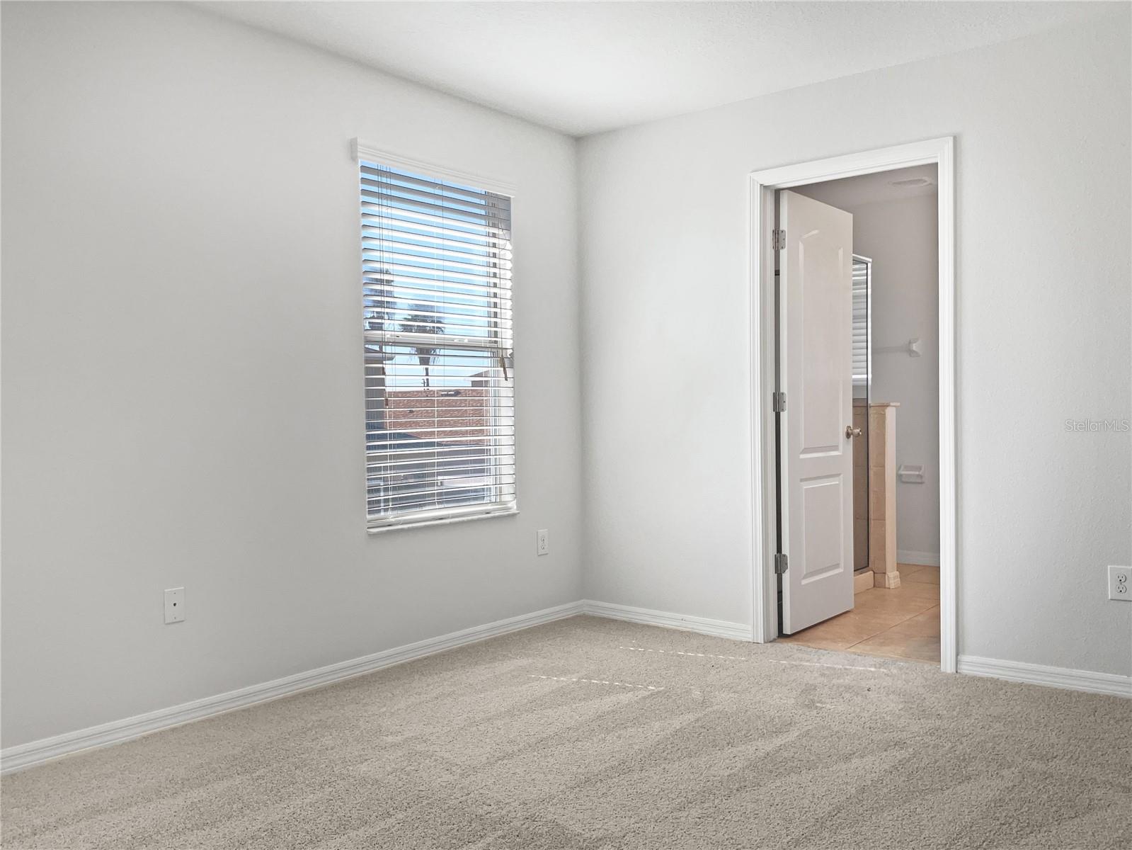 Photo 3 of 2313 RICHWOOD PIKE DR