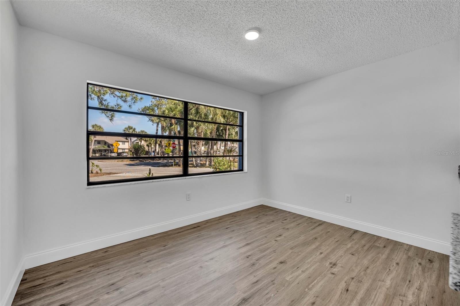 Photo 6 of 4522 MARINE PKWY