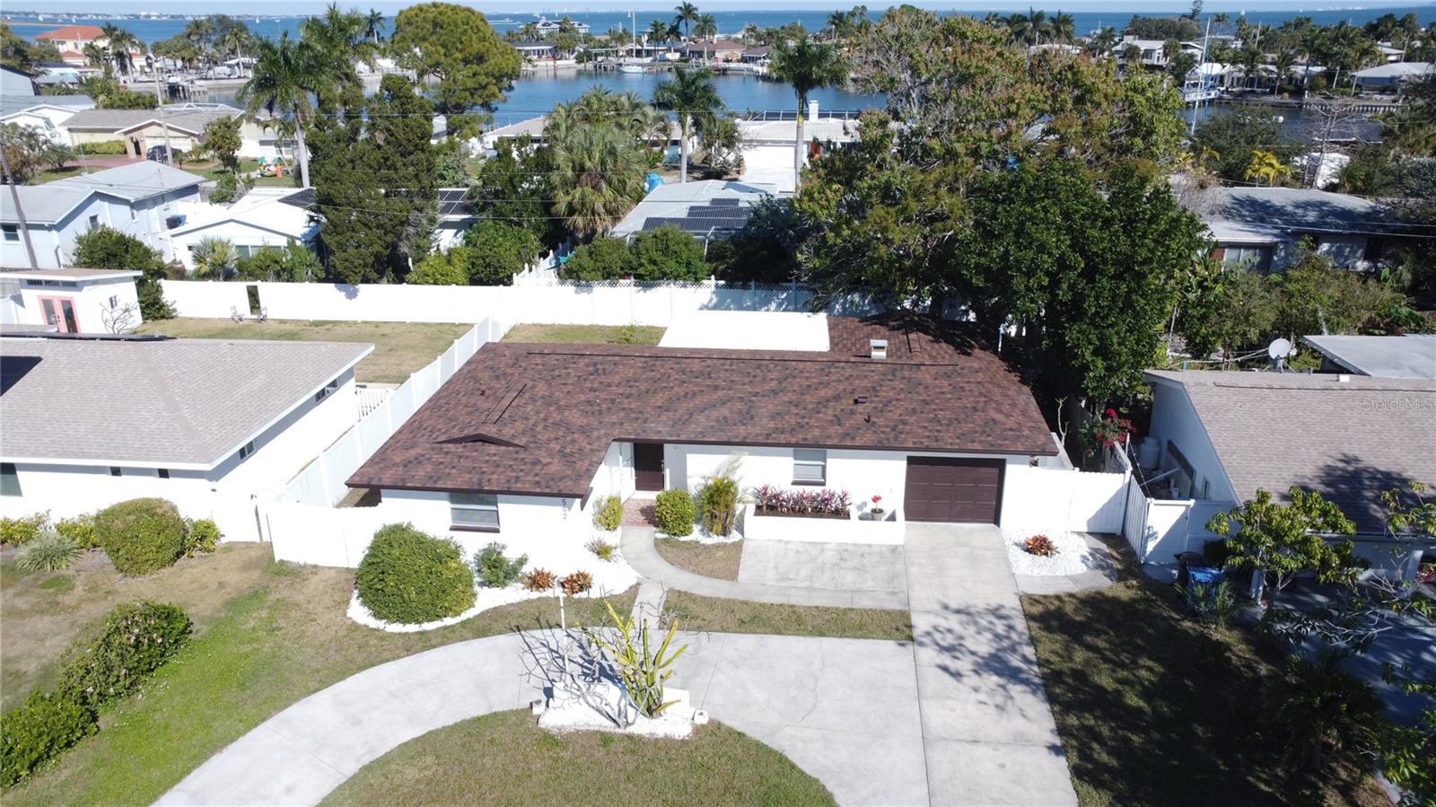 Photo of 2502 TROPICAL SHORES DR SE